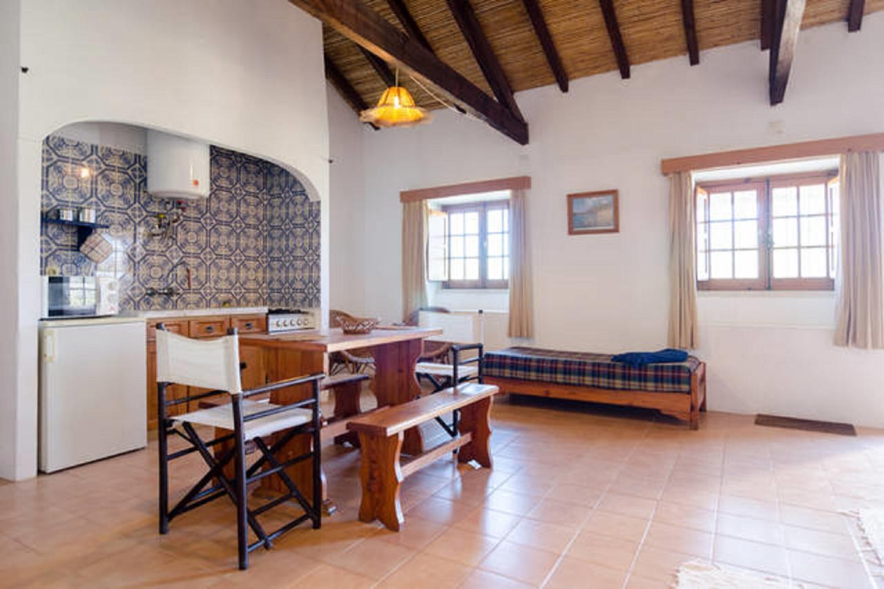 Quinta Do Lagar - By Portugalferias Guest House อัลบูเฟรา ภายนอก รูปภาพ