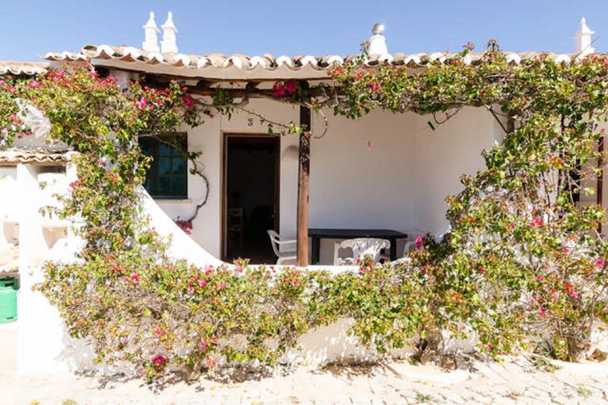 Quinta Do Lagar - By Portugalferias Guest House อัลบูเฟรา ภายนอก รูปภาพ