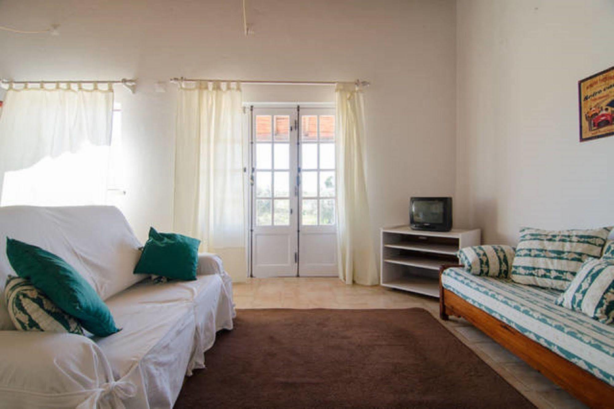 Quinta Do Lagar - By Portugalferias Guest House อัลบูเฟรา ภายนอก รูปภาพ