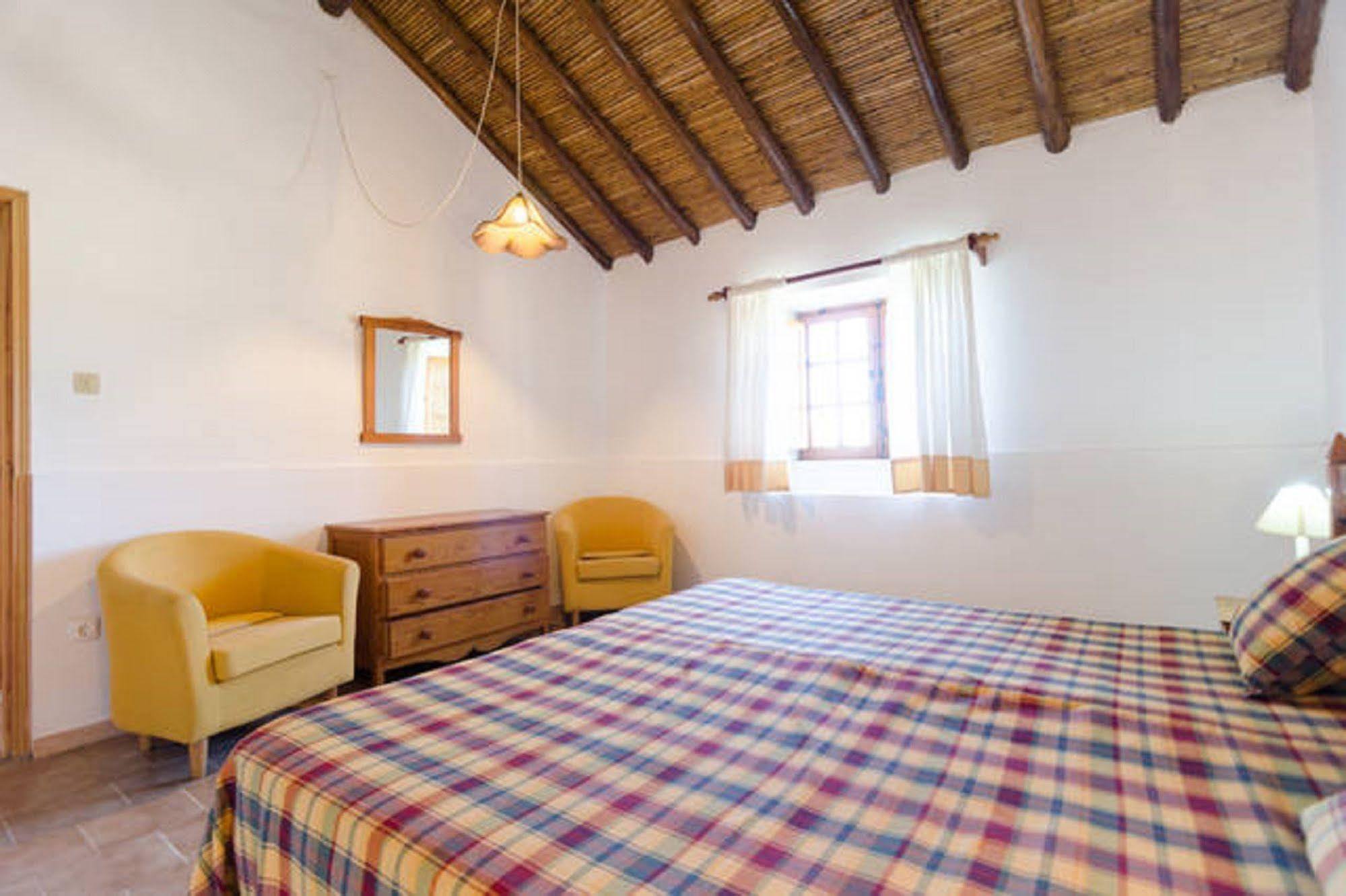 Quinta Do Lagar - By Portugalferias Guest House อัลบูเฟรา ภายนอก รูปภาพ